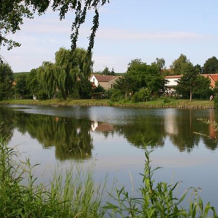 Penzion U Sklepu Hotel Hovorany Kültér fotó