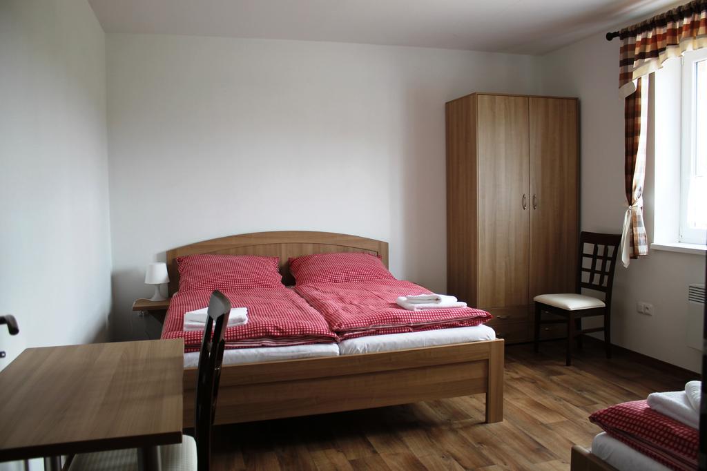 Penzion U Sklepu Hotel Hovorany Kültér fotó